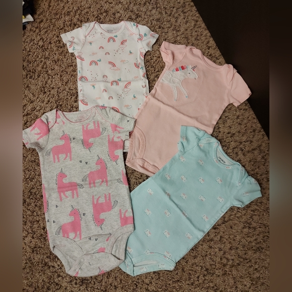 Carter's Other - 4 pieces short sleeve onsie 9 months